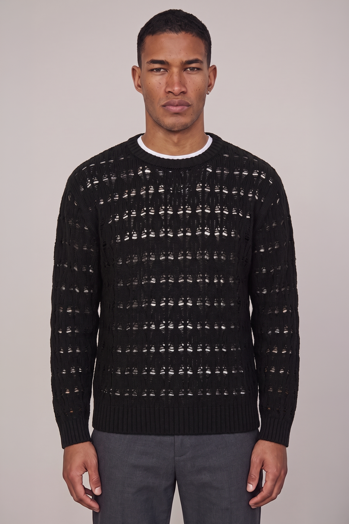 Maglione girocollo traforato
